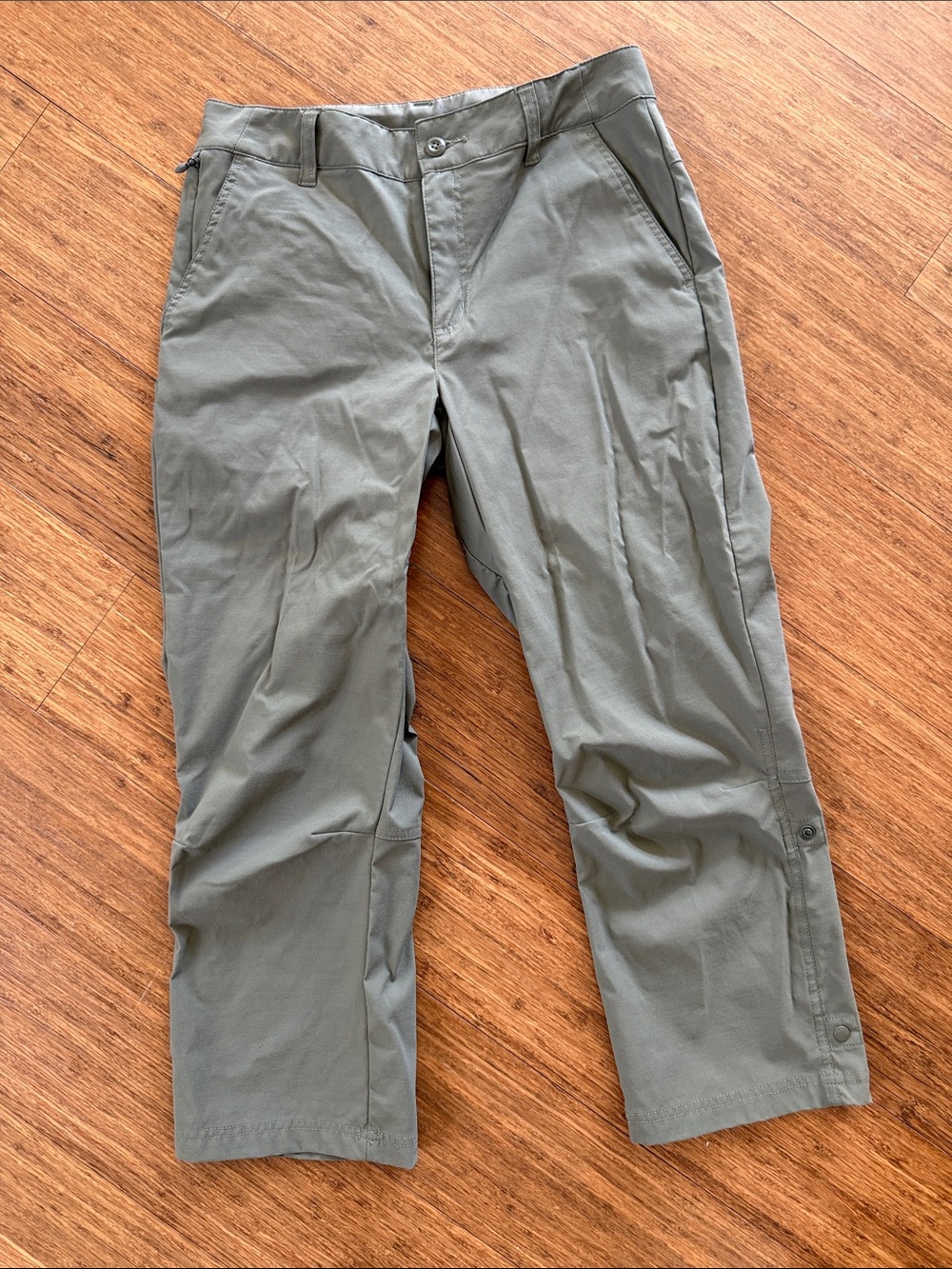 Columbia Women's Olive Green Cropped Outdoor Pants